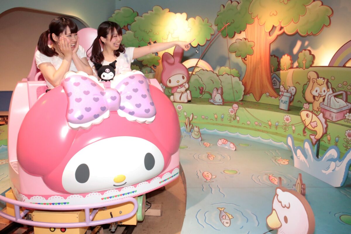 東京三麗鷗彩虹樂園 2樓｜Hello Kitty之家 & 漂漂河