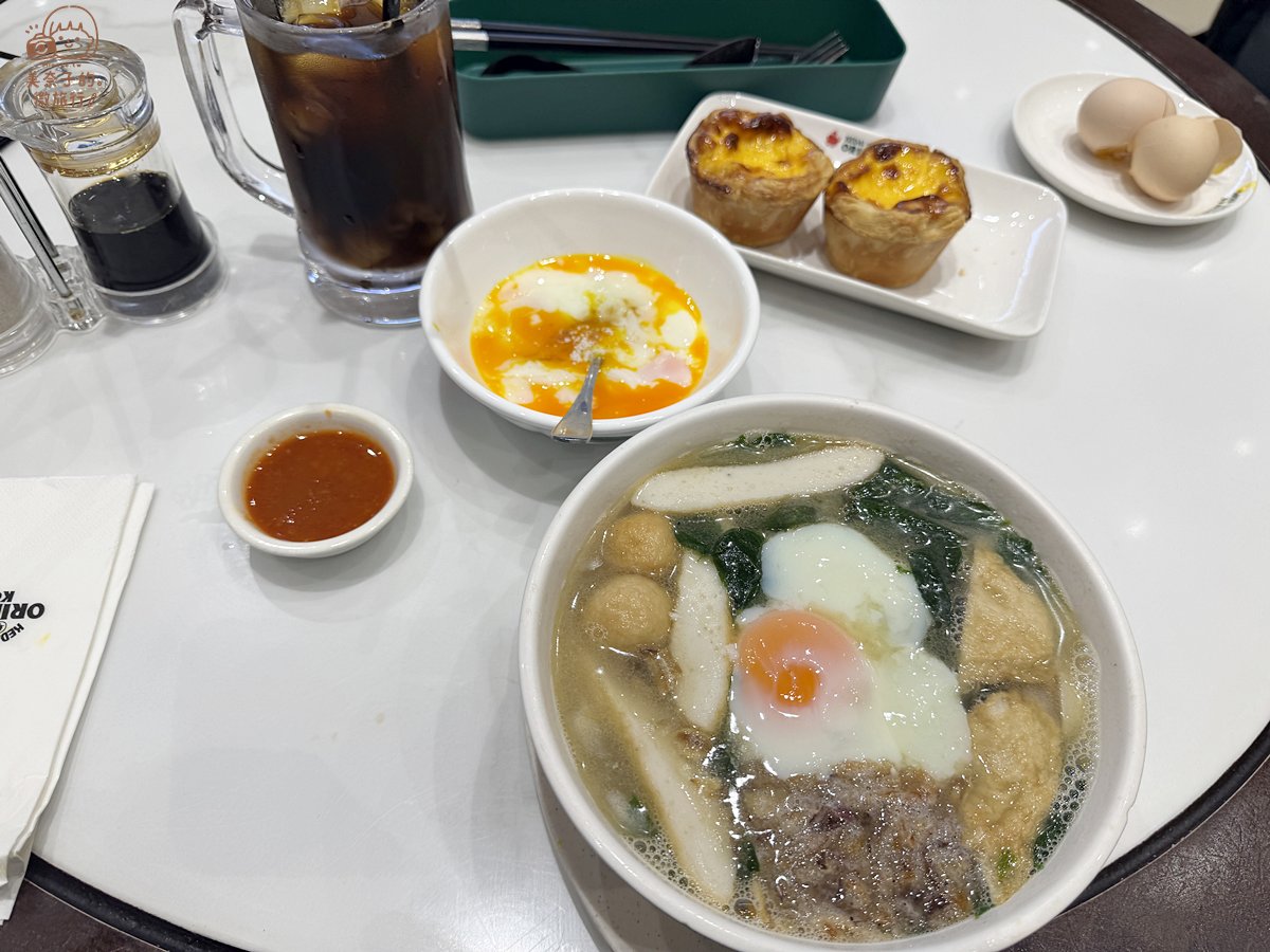 吉隆坡機場美食 #3 華陽冰室蛋塔