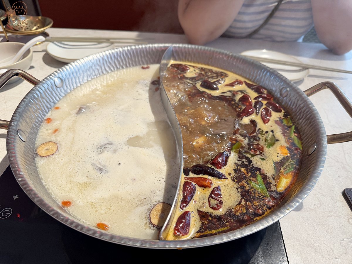 【2025台北美食】撈王火鍋:粵式胡椒豬肚雞湯鍋物,近南京松江 - 第15張圖 台北美食|撈王火鍋松江南京店:推薦胡椒豬雞鍋底