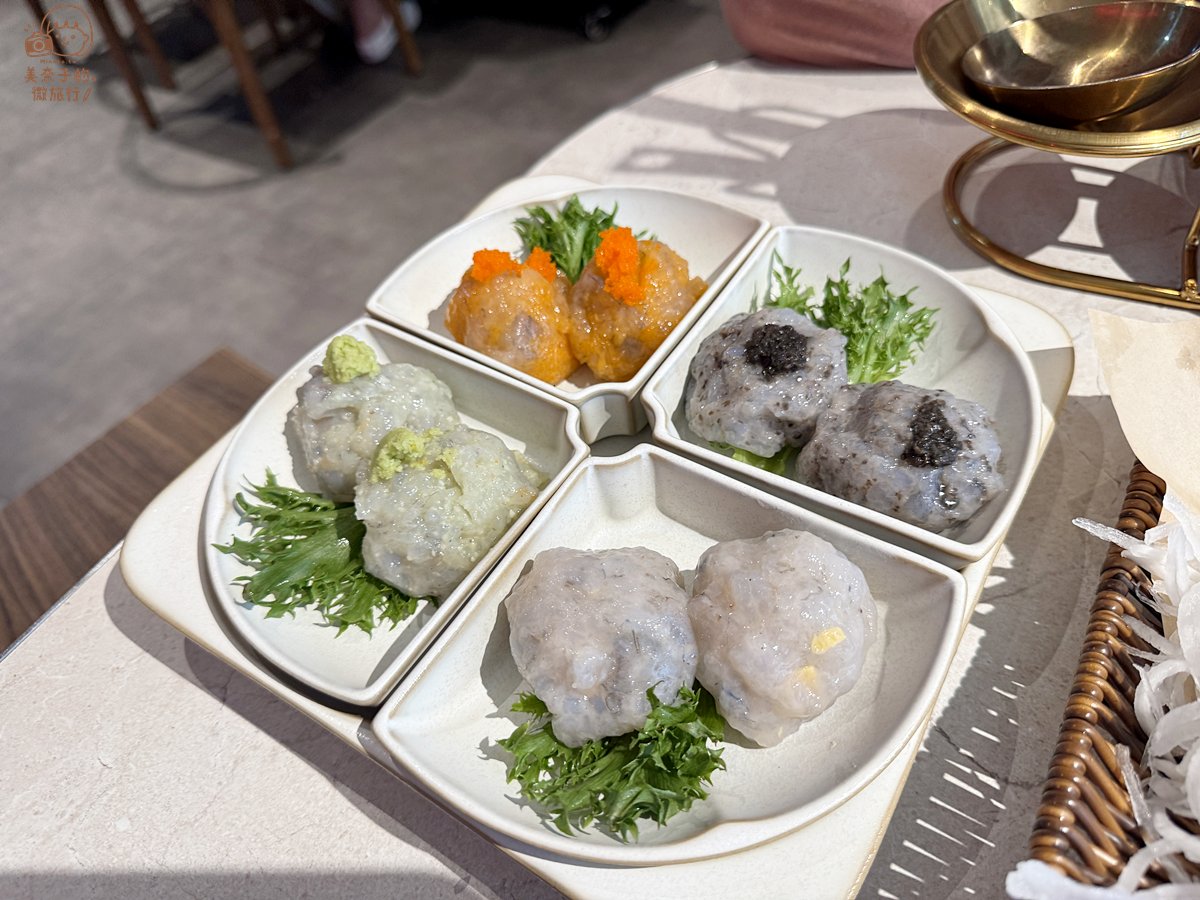 【2025台北美食】撈王火鍋:粵式胡椒豬肚雞湯鍋物,近南京松江 - 第22張圖 手打蝦丸拼盤撈王