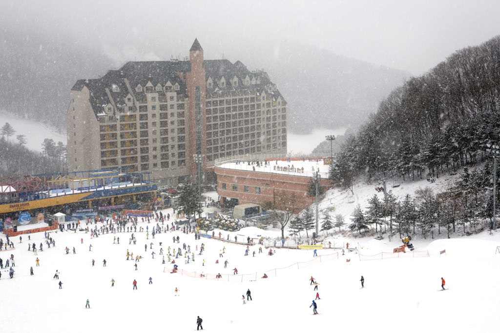 【2025首爾滑雪行程】韓國京畿道等五大人氣滑雪場、渡假村整理推薦 - 第6張圖 首爾滑雪推薦芝山滑雪場