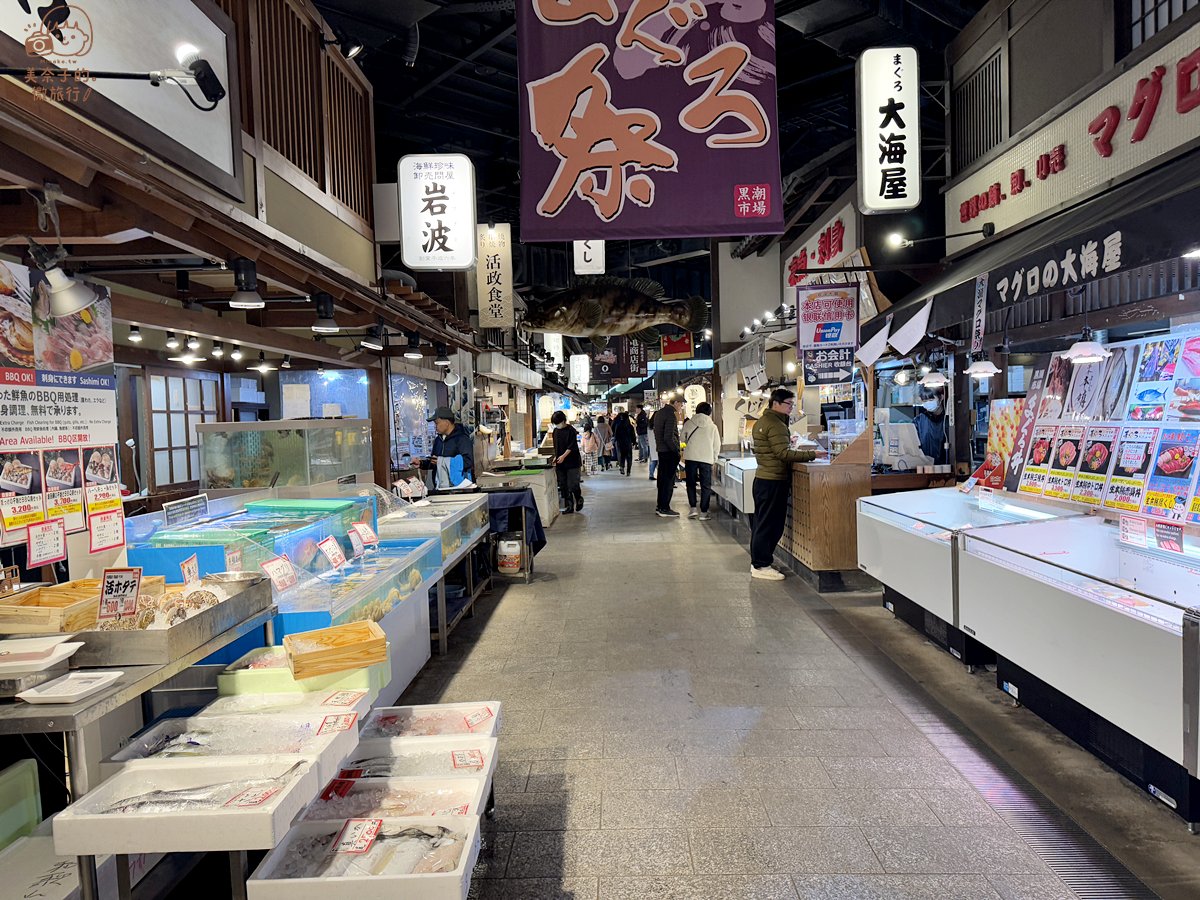黑潮市場內部攤位