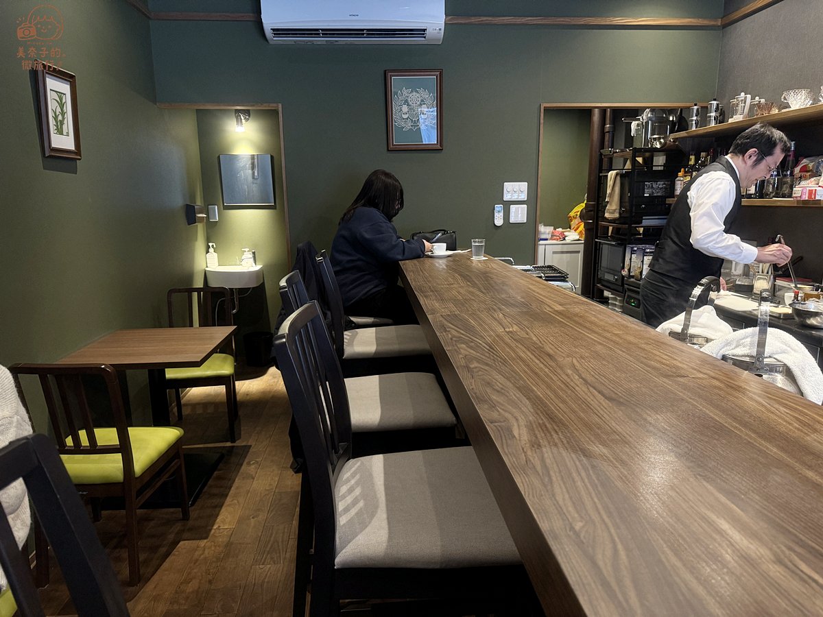 【2026福岡美食】博多Michikusa Coffee Brewers:入口即化法式吐司早餐套餐 - 第2張圖 福岡美食|博多Michikusa Coffee Brewers咖啡廳店內環境