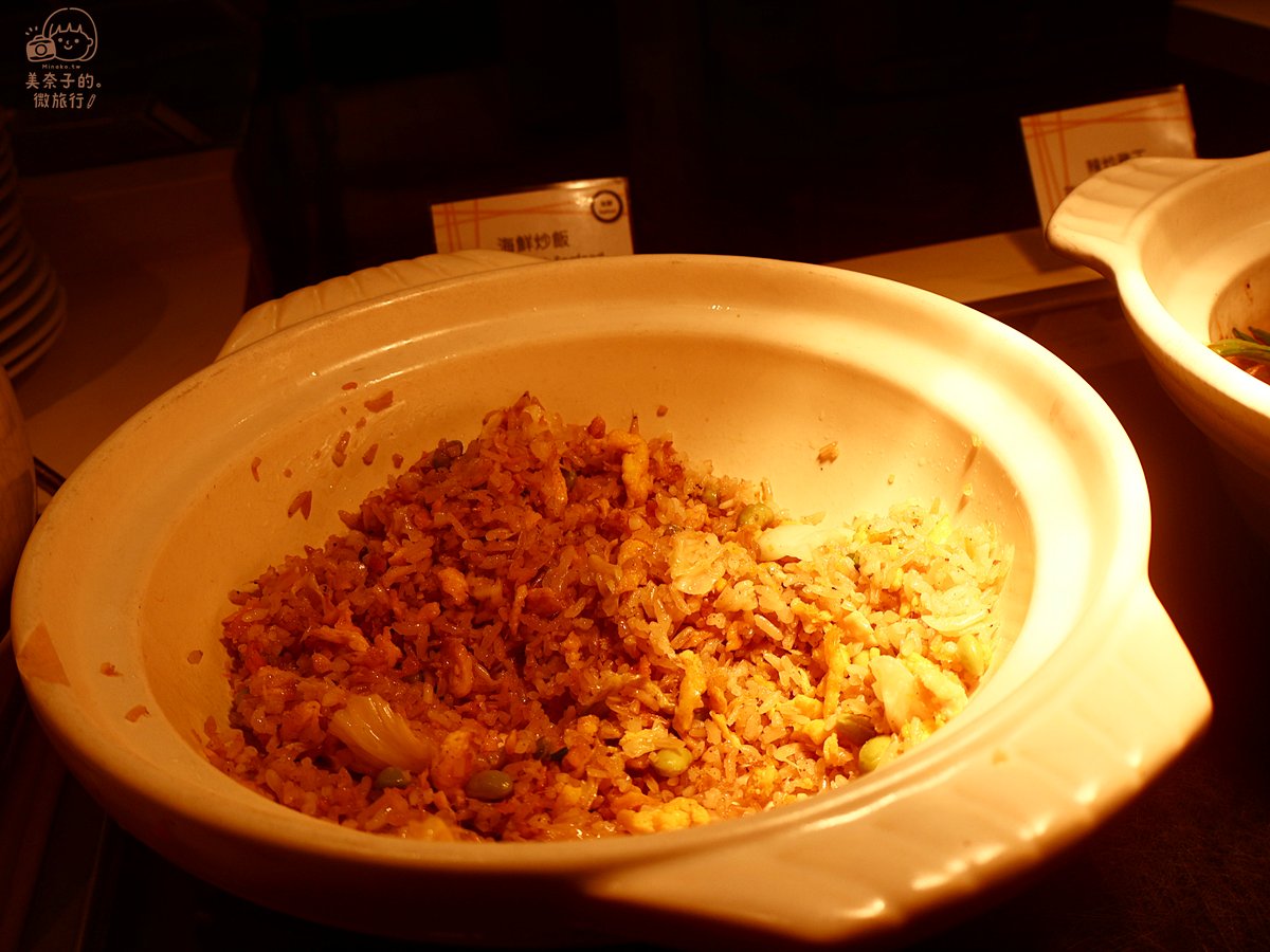 遠東Cafe自助餐炒飯