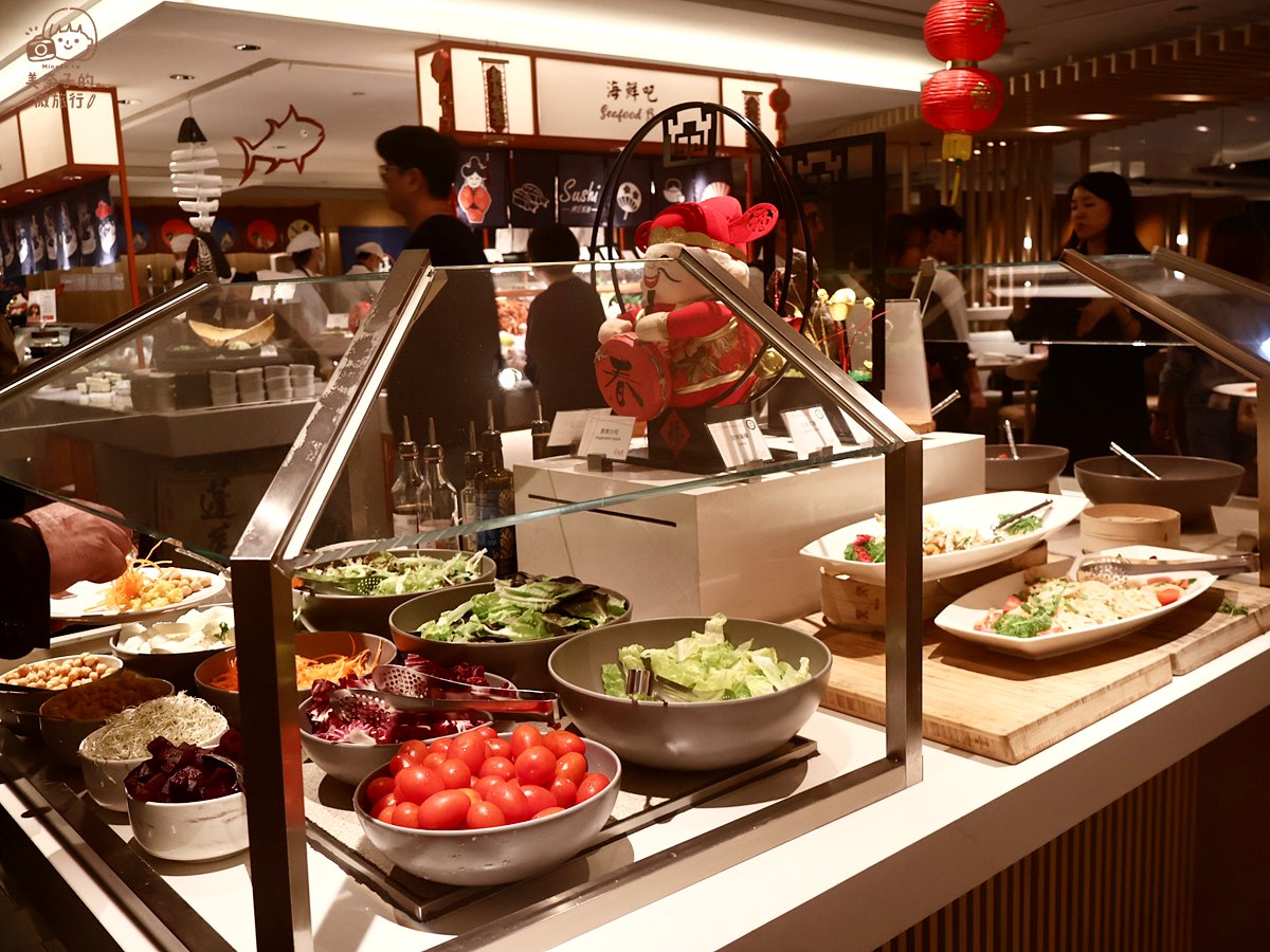 【2026台北吃到飽】香格里拉遠東Cafe自助餐廳:食材優秀、大推薦松葉蟹 - 第32張圖 遠東Cafe自助餐沙拉吧