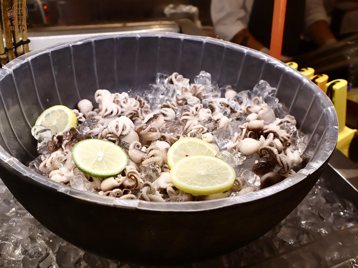 【2026台北吃到飽】香格里拉遠東Cafe自助餐廳:食材優秀、大推薦松葉蟹 - 第8張圖 遠東Cafe自助餐海鮮餐台吃到飽