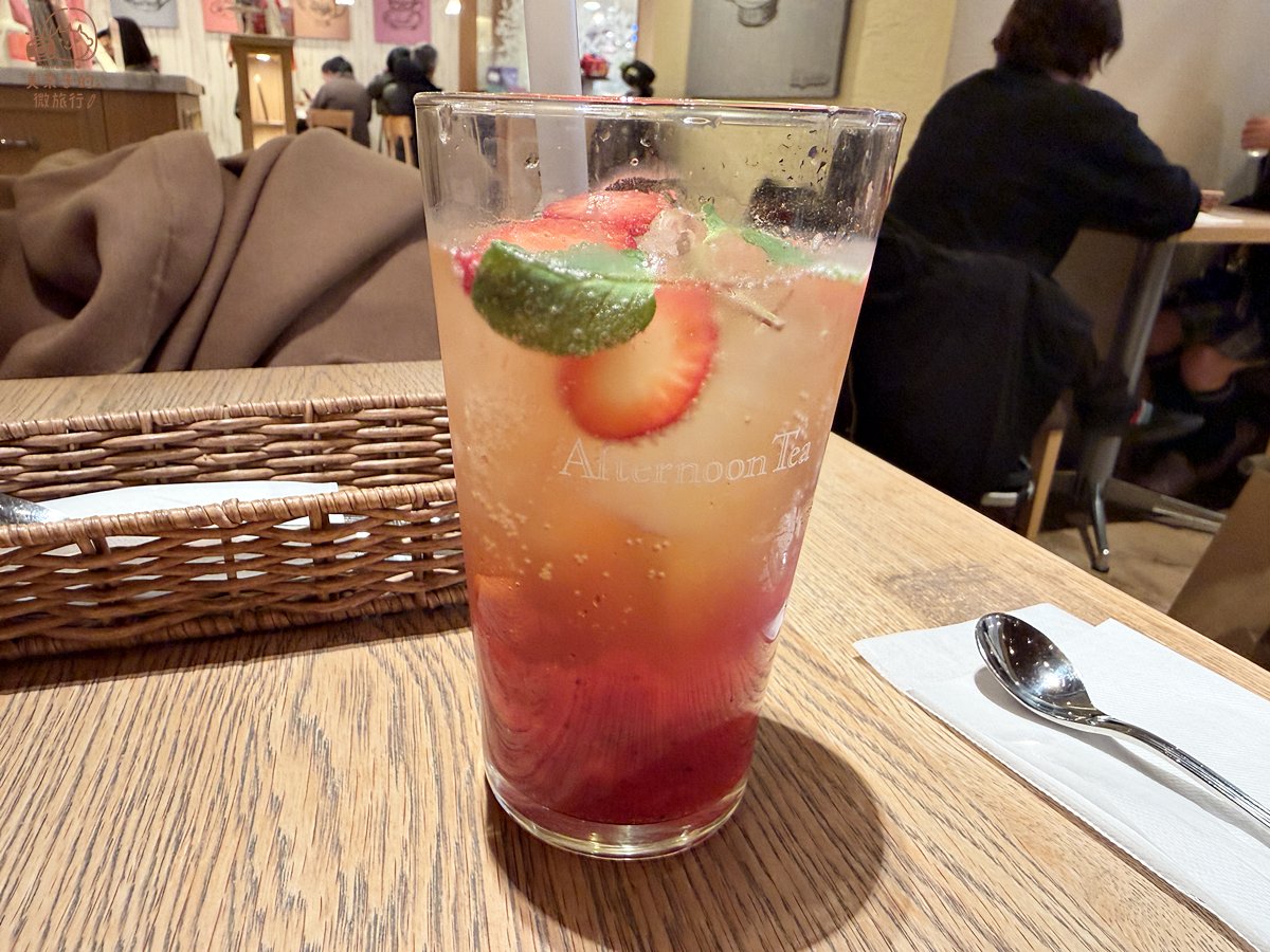 東京美食｜關於Afternoon Tea Tearoom 草莓氣泡茶