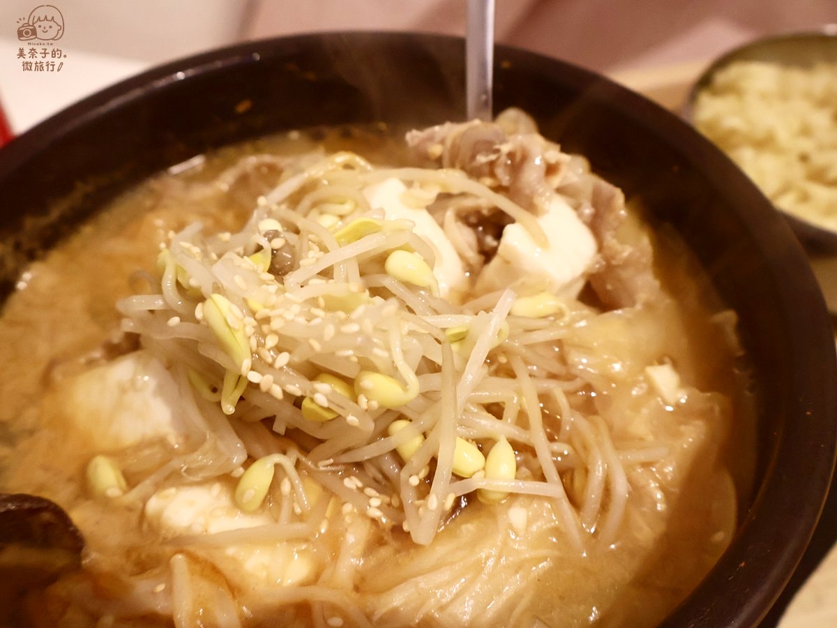 台北東區韓式料理推薦濃牛五花大醬湯鍋