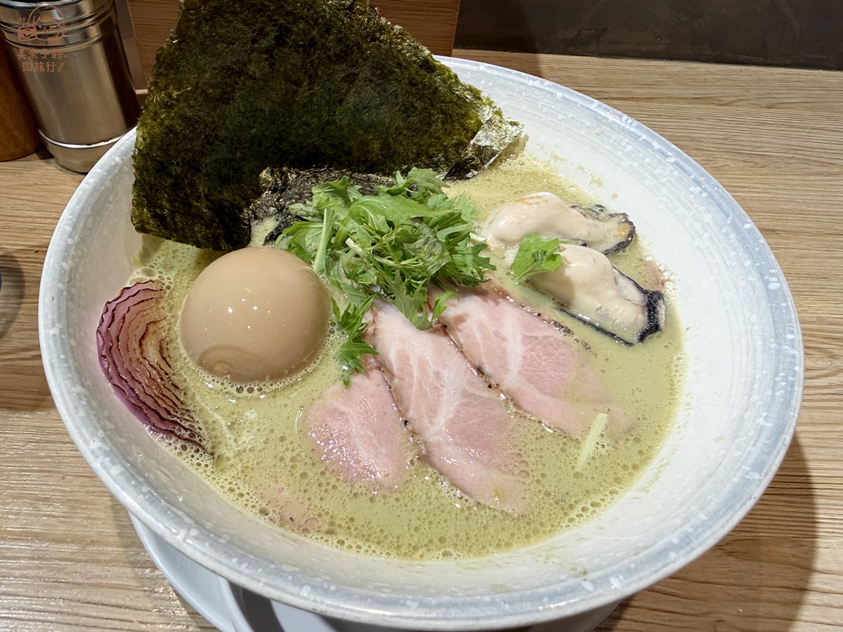 台北美食|中山站二屋拉麵:濃厚牡蠣拉麵