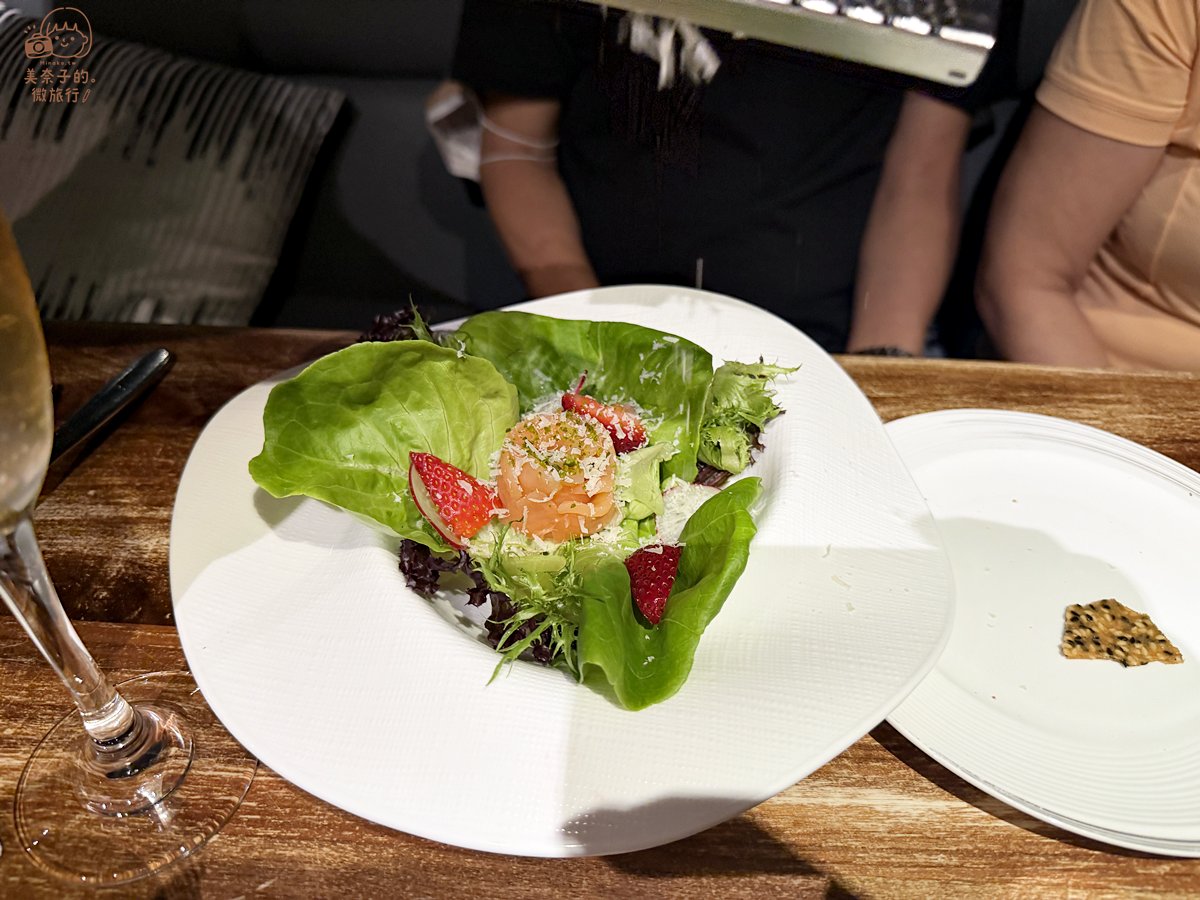 台北王品牛排沙拉鮭魚
