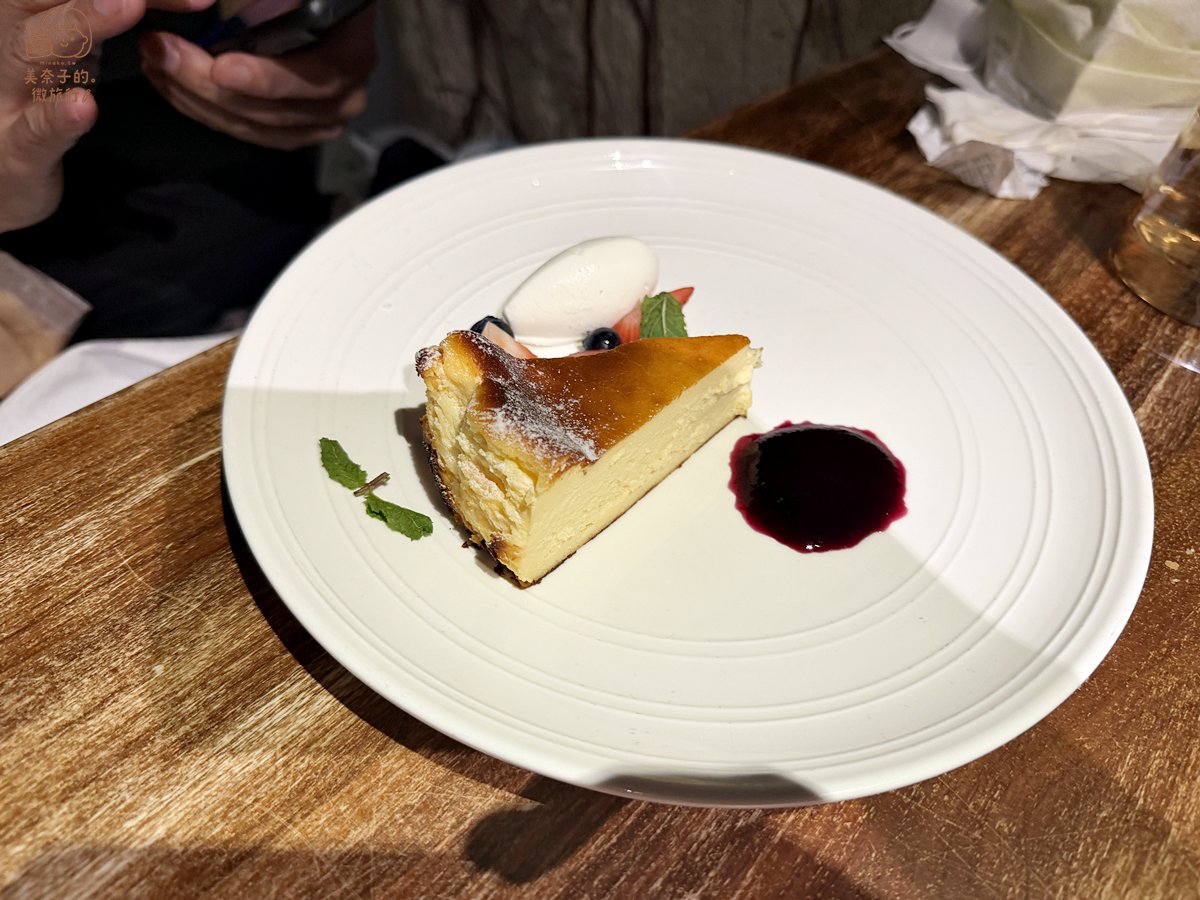 台北美食王品牛排甜點巴斯克