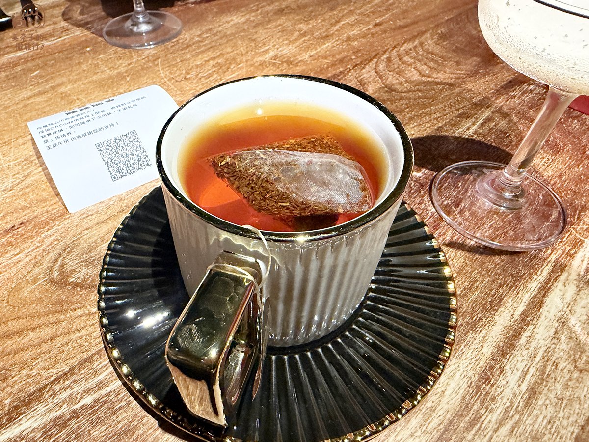 台北美食王品牛排甜點焦糖熱茶