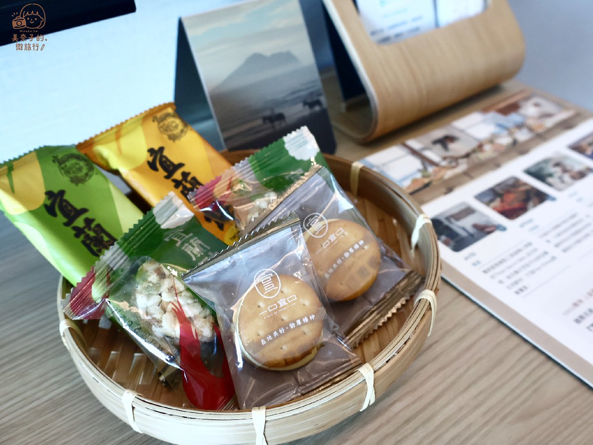 【烏石港凱渡廣場酒店】2026宜蘭海景飯店推薦:滑水道泳池、溫泉泡湯、超大遊戲室,親子度假首選 - 第31張圖 烏石港住宿天際海景客房特色餅乾