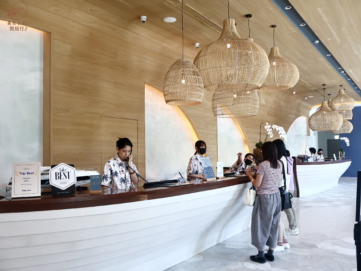 【烏石港凱渡廣場酒店】2026宜蘭海景飯店推薦:滑水道泳池、溫泉泡湯、超大遊戲室,親子度假首選 - 第8張圖 宜蘭住宿|烏石港凱渡廣場酒店大廳空間