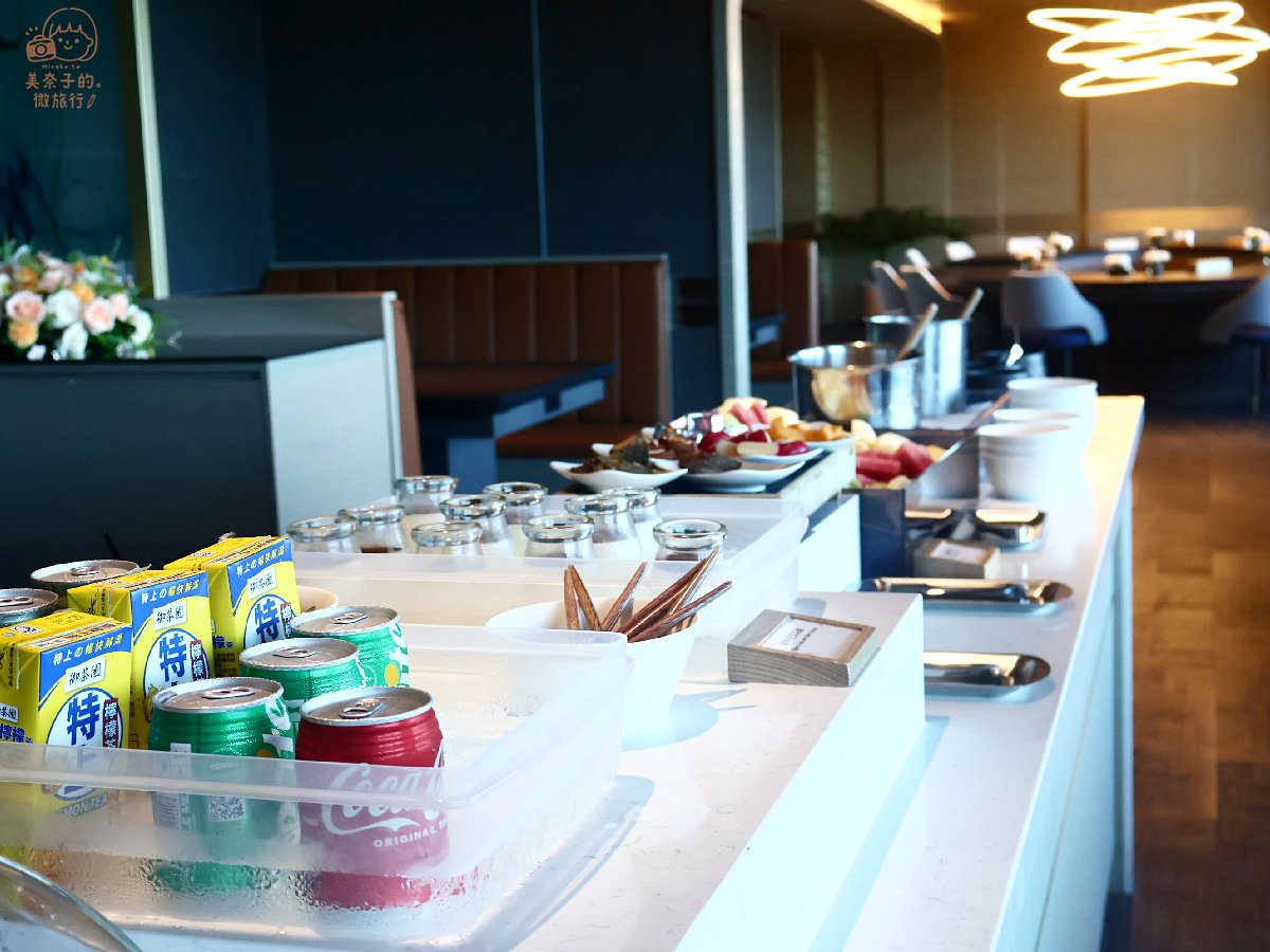 【烏石港凱渡廣場酒店】2026宜蘭海景飯店推薦:滑水道泳池、溫泉泡湯、超大遊戲室,親子度假首選 - 第44張圖 宜蘭住宿|烏石港凱渡廣場酒店行政酒廊Happy Hour